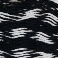 Sunnydaze Decor Sunnydaze Heavy-Duty Handwoven XXL Mayan Family Hammock With Thick Cord - 880 Lb Weight Capacity 13 Sunnydaze Decor Sunnydaze Heavy-Duty Handwoven XXL Mayan Family Hammock With Thick Cord - 880 Lb Weight Capacity -Sunnydaze Decor GUEST 6a58b2e0 29d5 4a09 a8cc 68bfed8e29f4