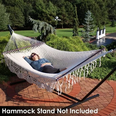 Sunnydaze Decor Sunnydaze Heavy-Duty Deluxe Hand-Woven Cotton American-Style Mayan Hammock With Spreader Bars - 770 Lb Weight Capacity 6 Sunnydaze Decor Sunnydaze Heavy-Duty Deluxe Hand-Woven Cotton American-Style Mayan Hammock With Spreader Bars - 770 Lb Weight Capacity - Image 4